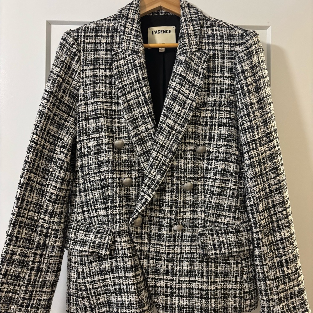 L'AGENCE Black and White Tweed Kenzie blazer - Picture 5 of 6